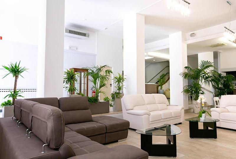 Hotel La Perla רימיני מראה חיצוני תמונה