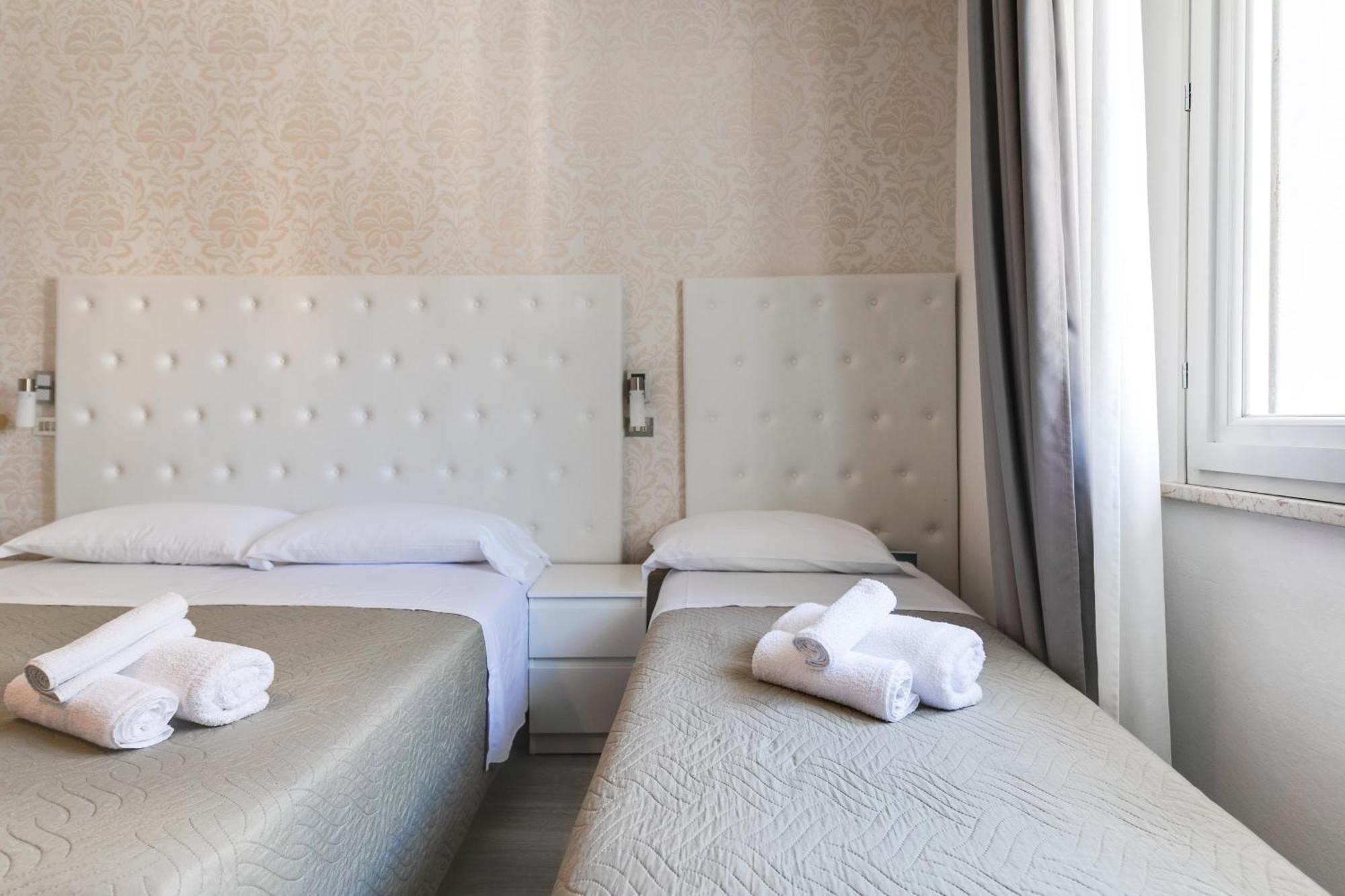 Hotel La Perla רימיני מראה חיצוני תמונה