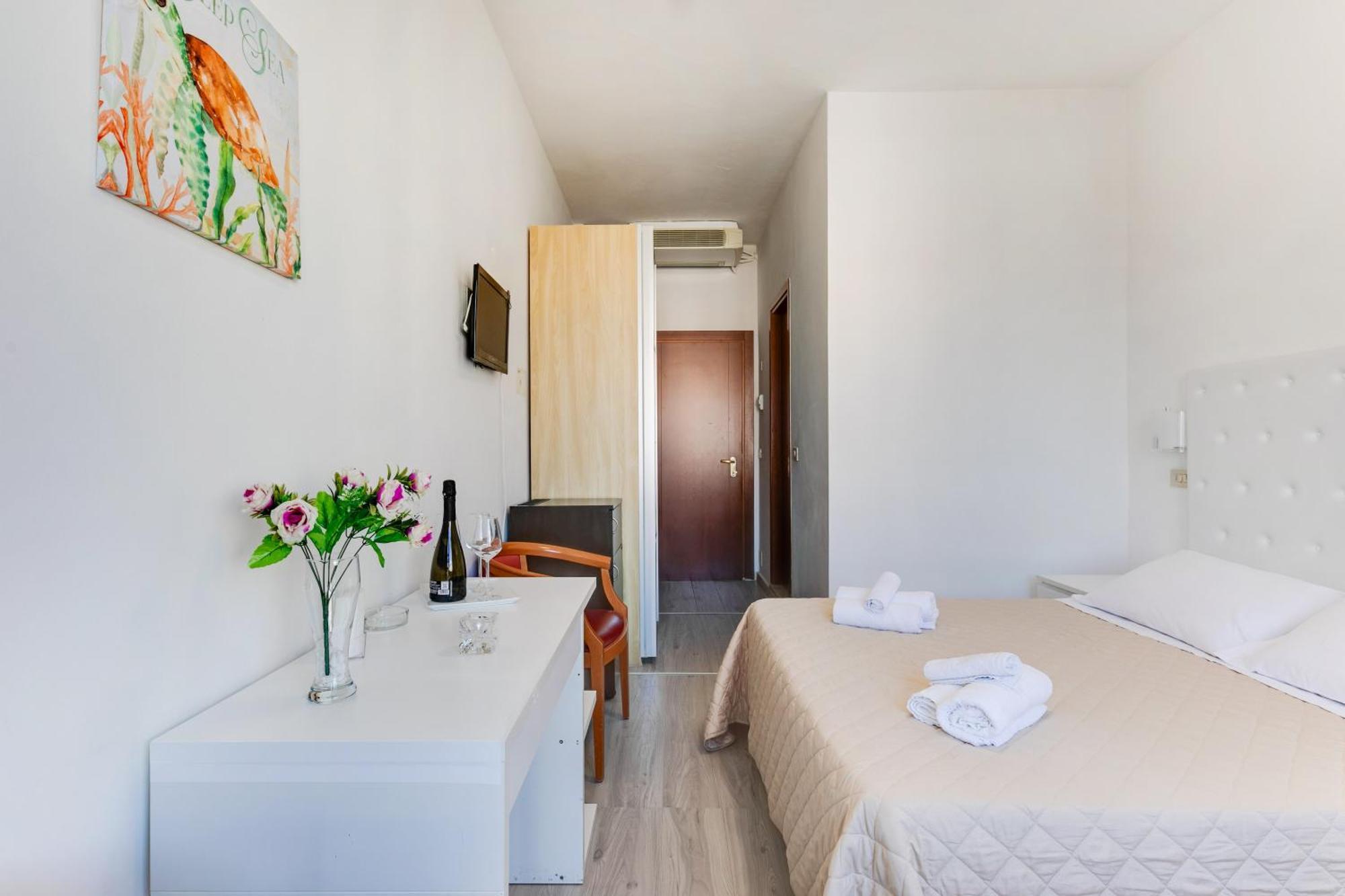 Hotel La Perla רימיני מראה חיצוני תמונה