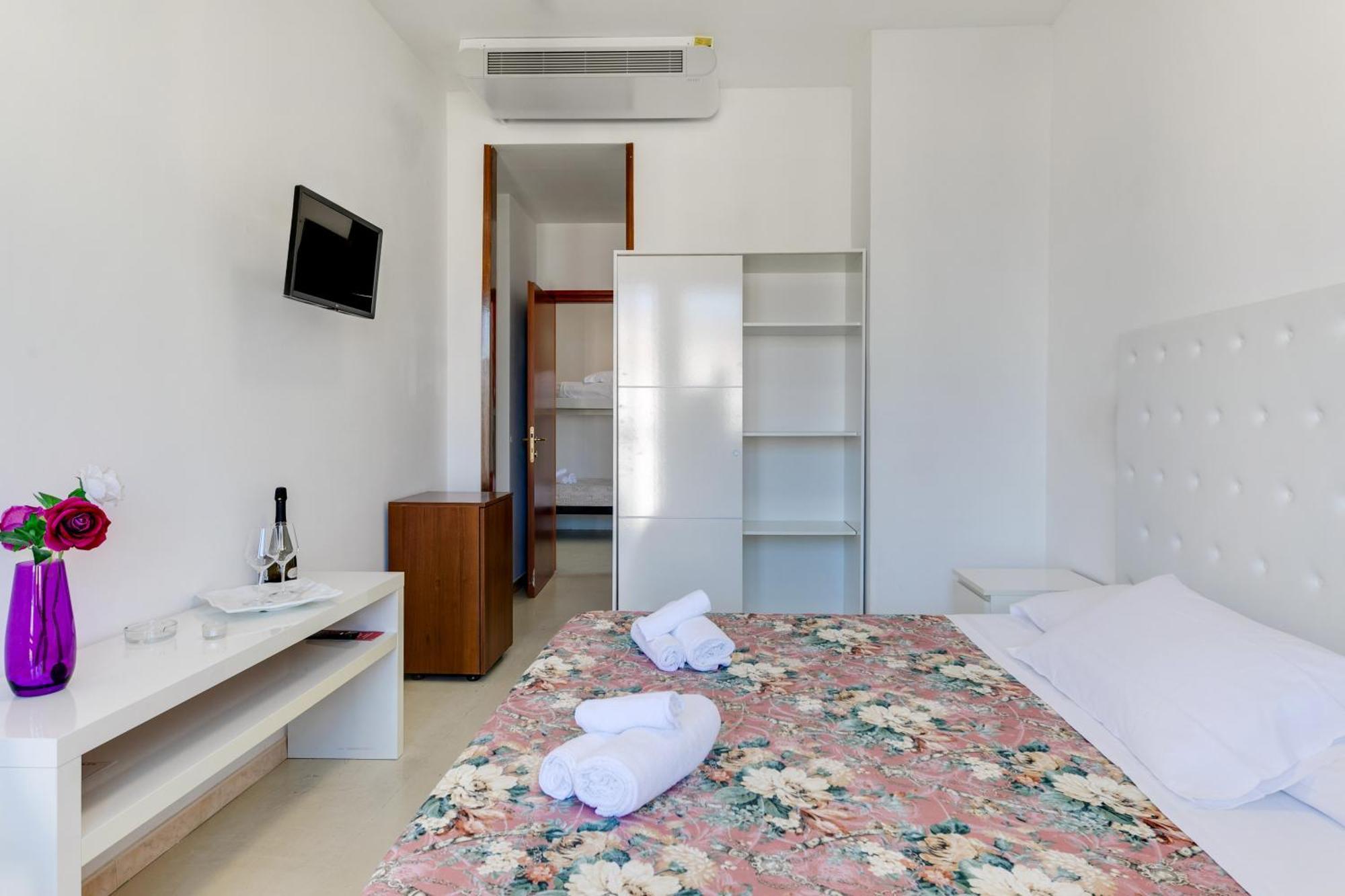 Hotel La Perla רימיני מראה חיצוני תמונה