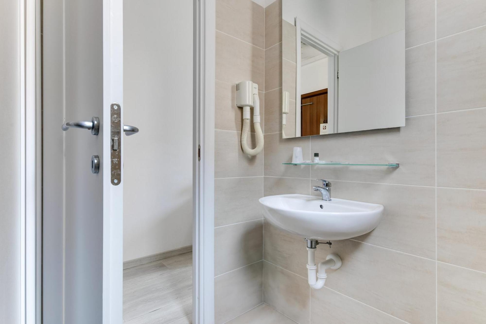 Hotel La Perla רימיני מראה חיצוני תמונה